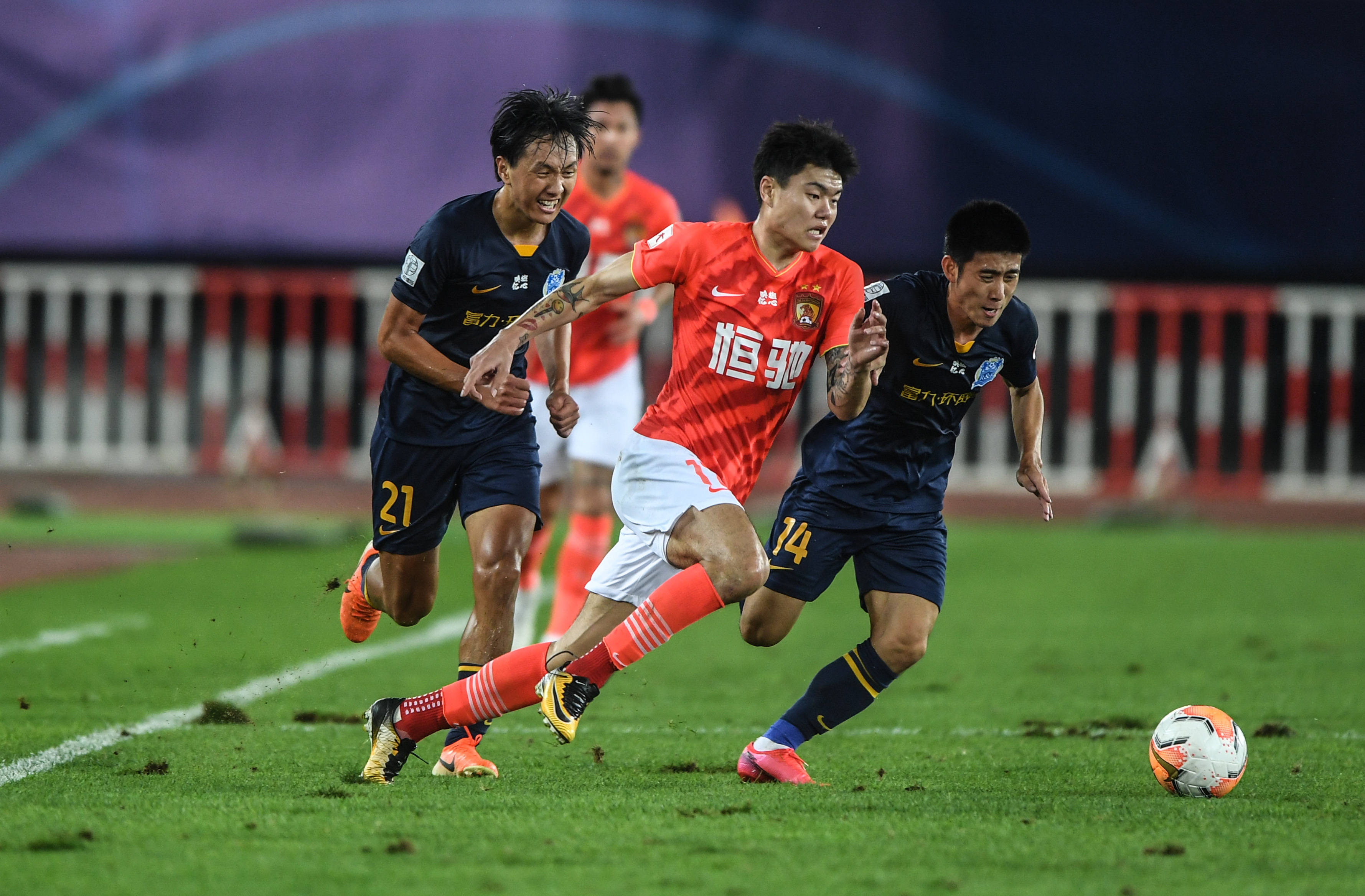 20篮板和 20篮板和