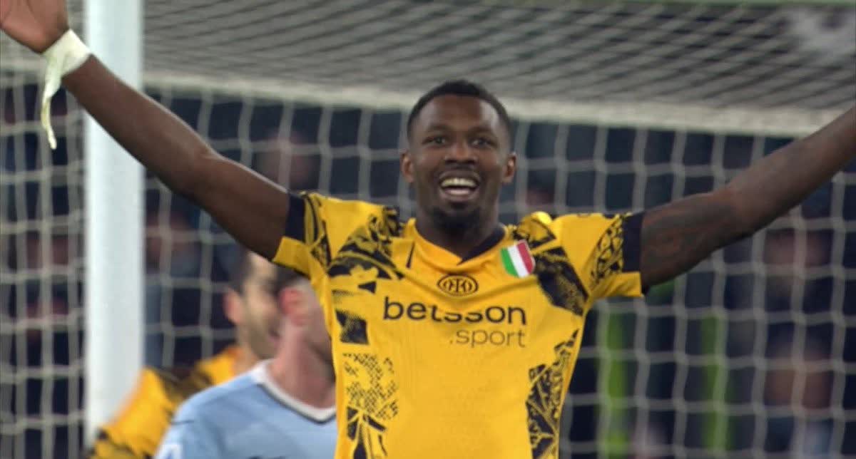 在对方防线 在对方防线